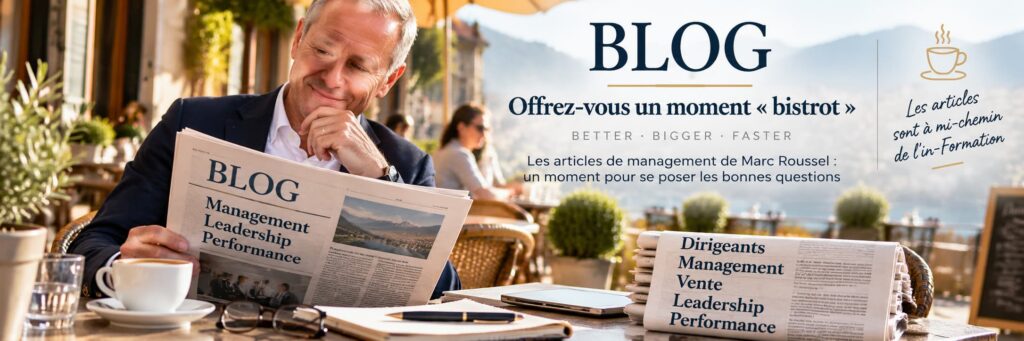 Marc Roussel lisant des articles de management à la terrasse d’un café, dans un moment de réflexion